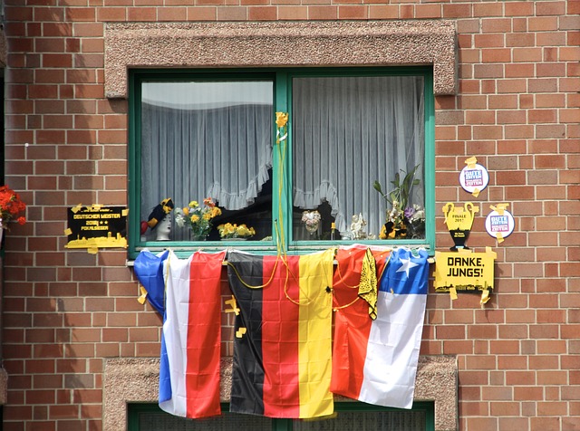 迷的助威下 迷的助威下